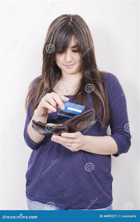 women with wallet 